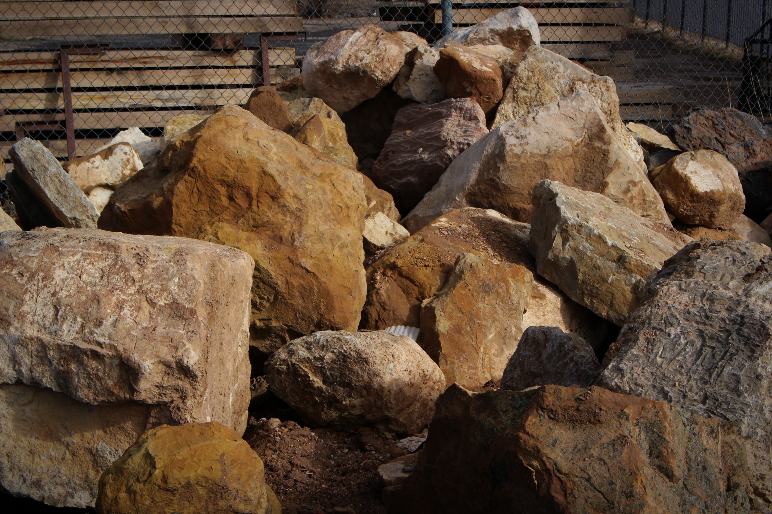 Buckskin Brown Boulders