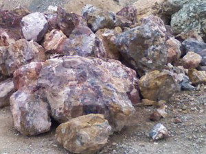 boulder in painted desert